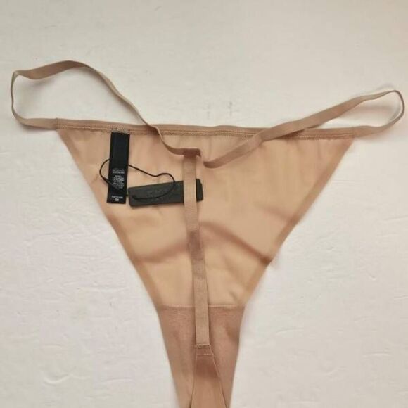 Skims String panty Nwt - Picture 7 of 8